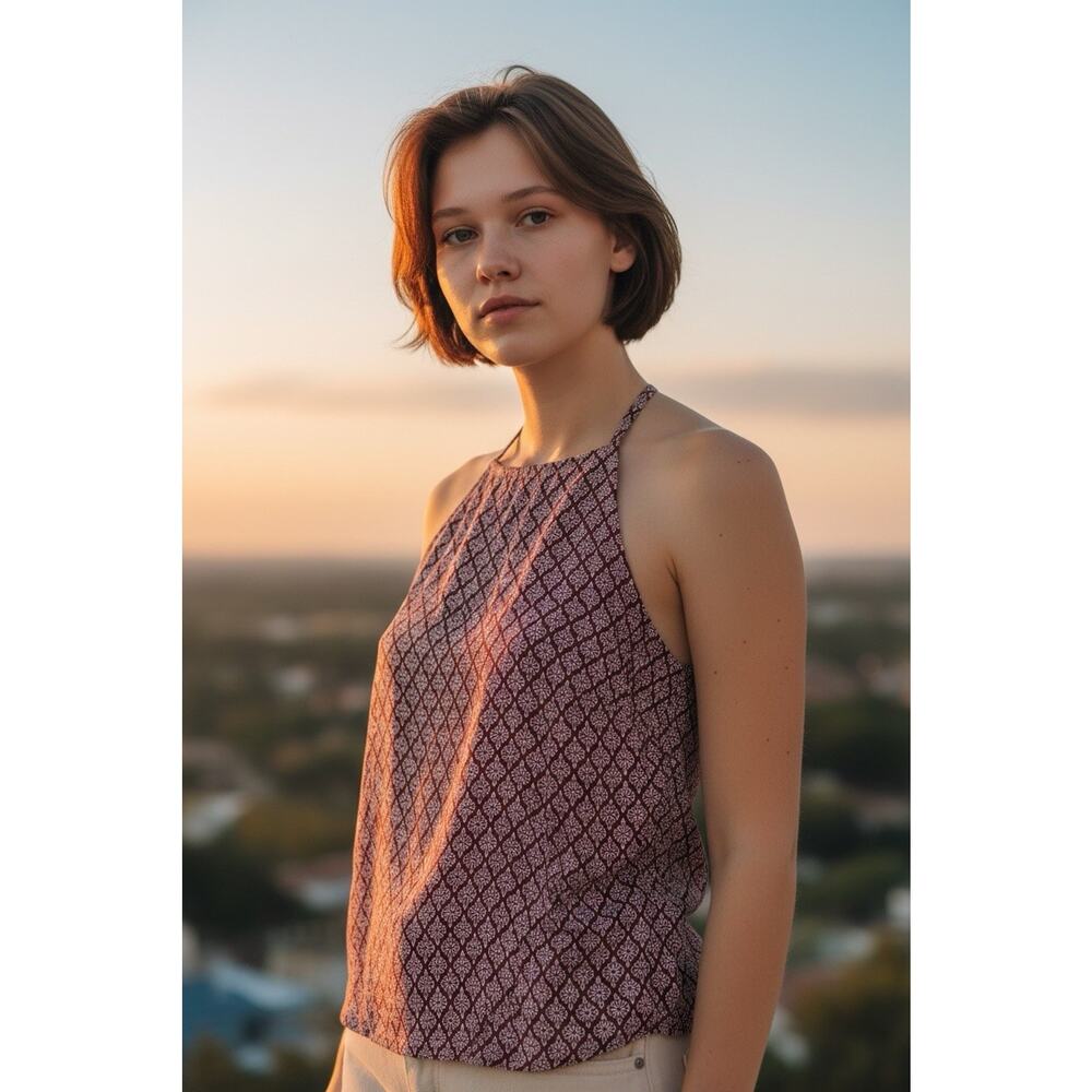 Old Navy Women Halter Top Lightweight Red Size M Geometric Summer Spring